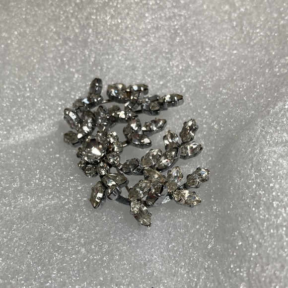 Vintage diamante brooch w/argenti frame    2in. dia Superior quality gemstones - Picture 3 of 5